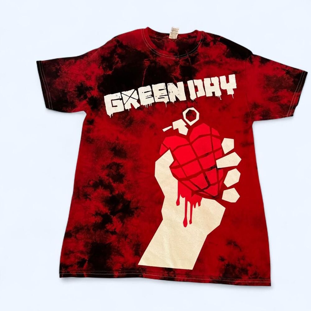 Green Day Band Tee Size M Tie Dye short sleeve Fruit of the Loom Tag